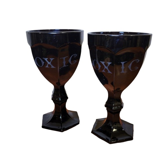 Lot of 2 Black Thick Glass Wine Drink Goblet Chalice Etched Toxic - Picture 4 of 8